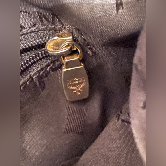 MCM Black Leather Bucket Bag - Picture 16 of 16